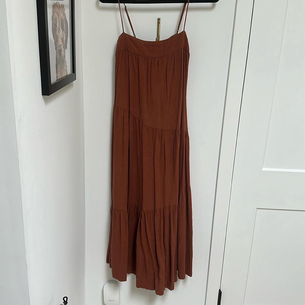 Brown tiered midi dress